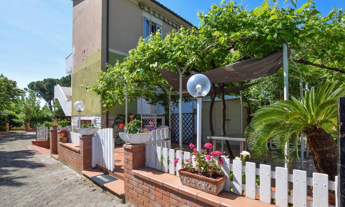 Rosignano Solvay Apartment | 2 bedroom nice apartment in Rosignano Solvay