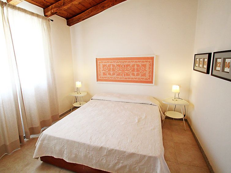 San Pietro a Mare Villa | 2 bedroom Villa, sleeps 4 in Valledoria with Air Con