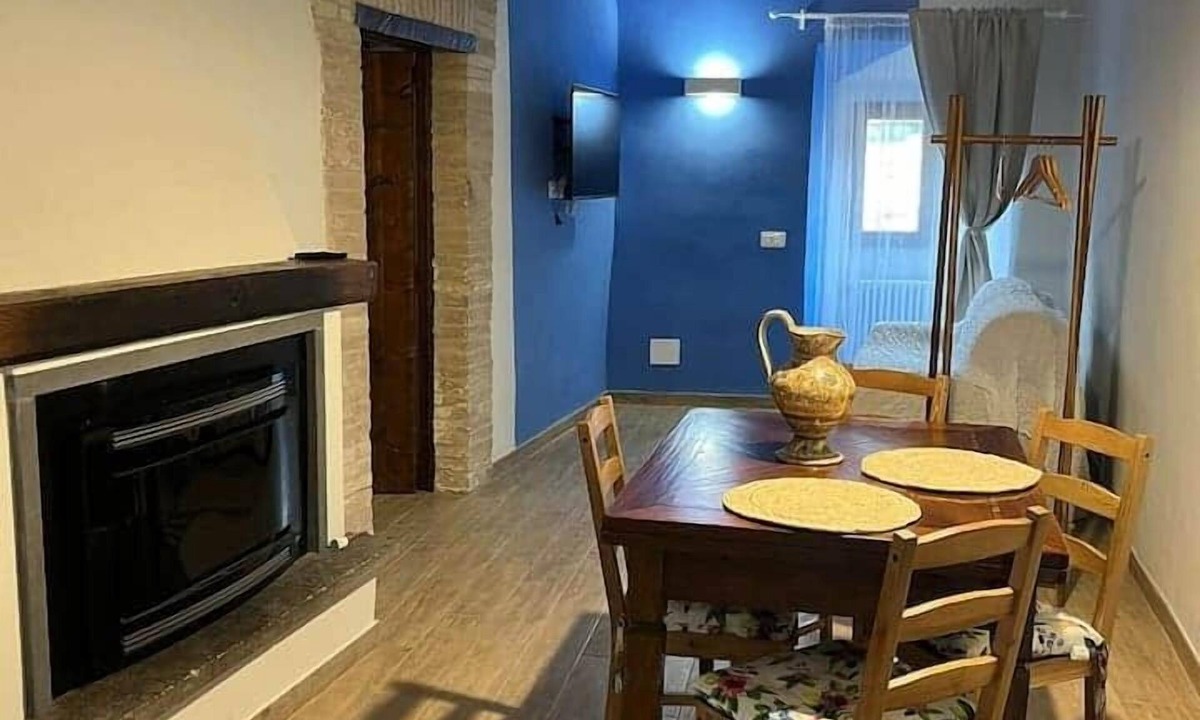 Montecchio Apartment | A Blue Primrose in the hamlet