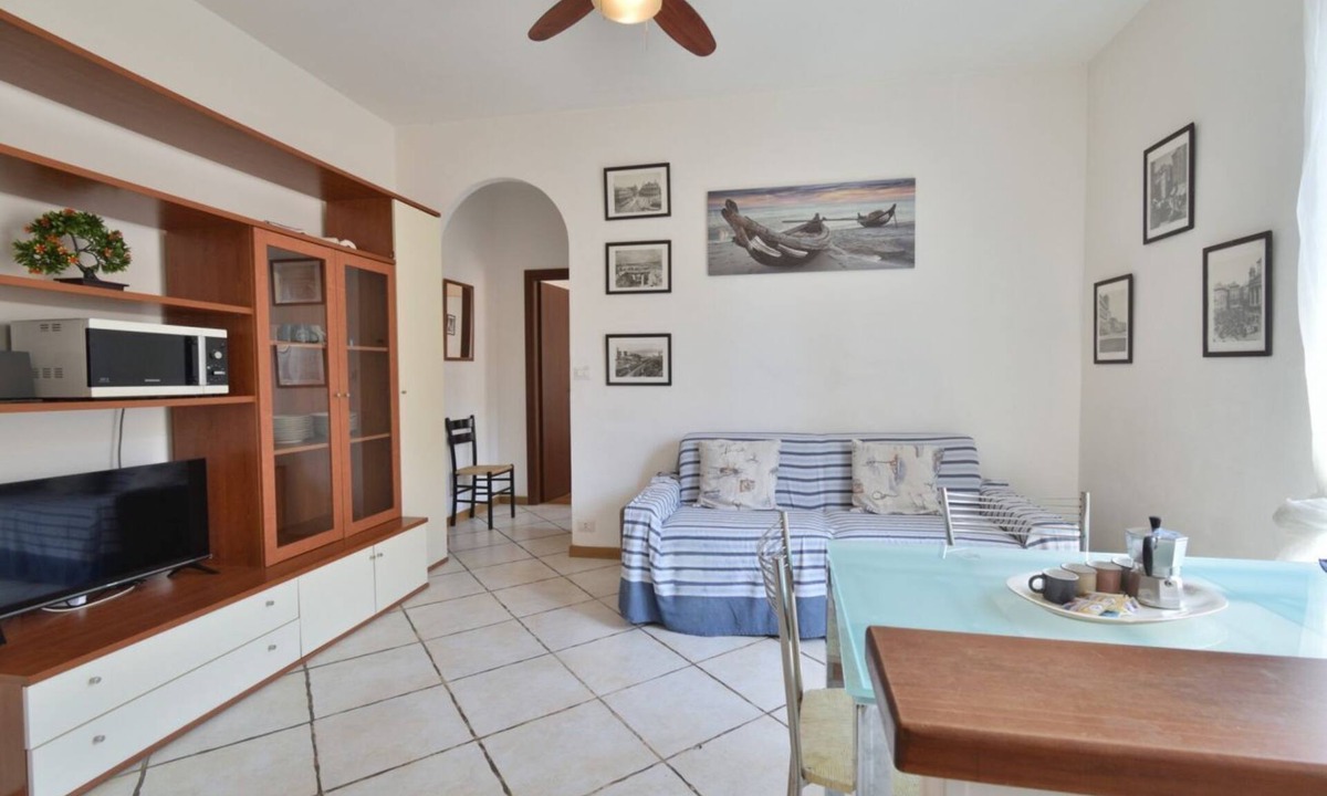 Borgoratti Apartment | A bright and welcoming 53 square meters apartment, perfect for five people, located on the third floor of a building without an elevator.The property is located in the quiet Borgoratti neighborhood, a residential area well connected to Genoa's city cente