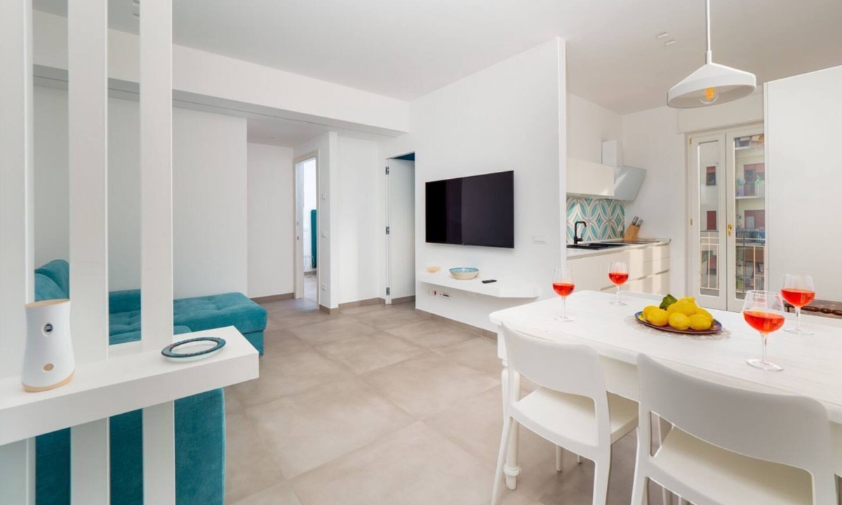 Sorrento City Centre Apartment | Amal - Elegant apt in Sorrento