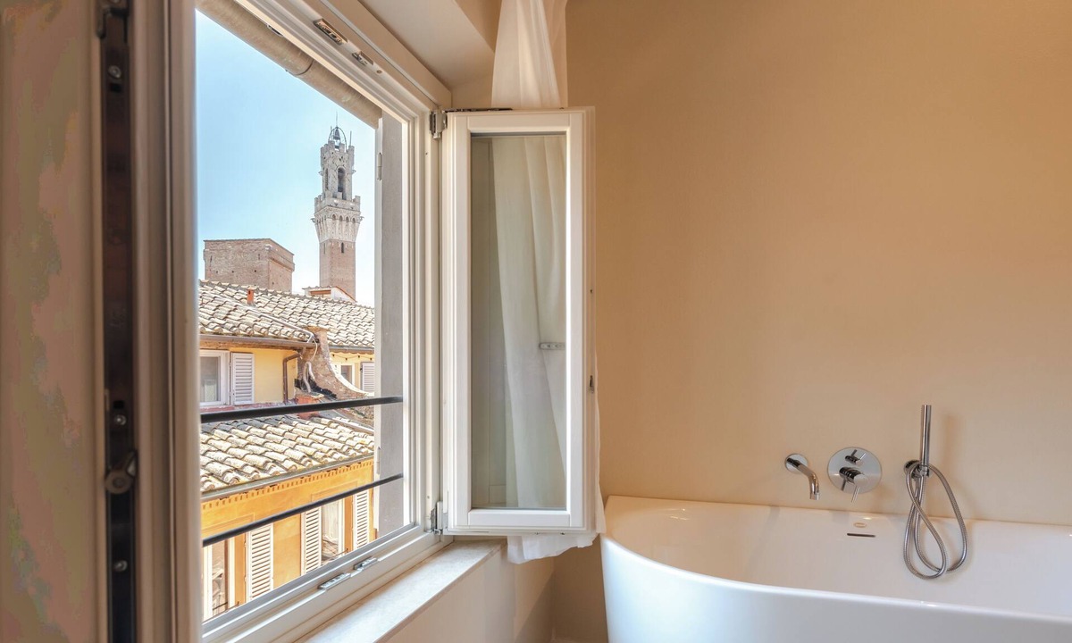 Siena Historical Center House | AmiRooms Affittacamere