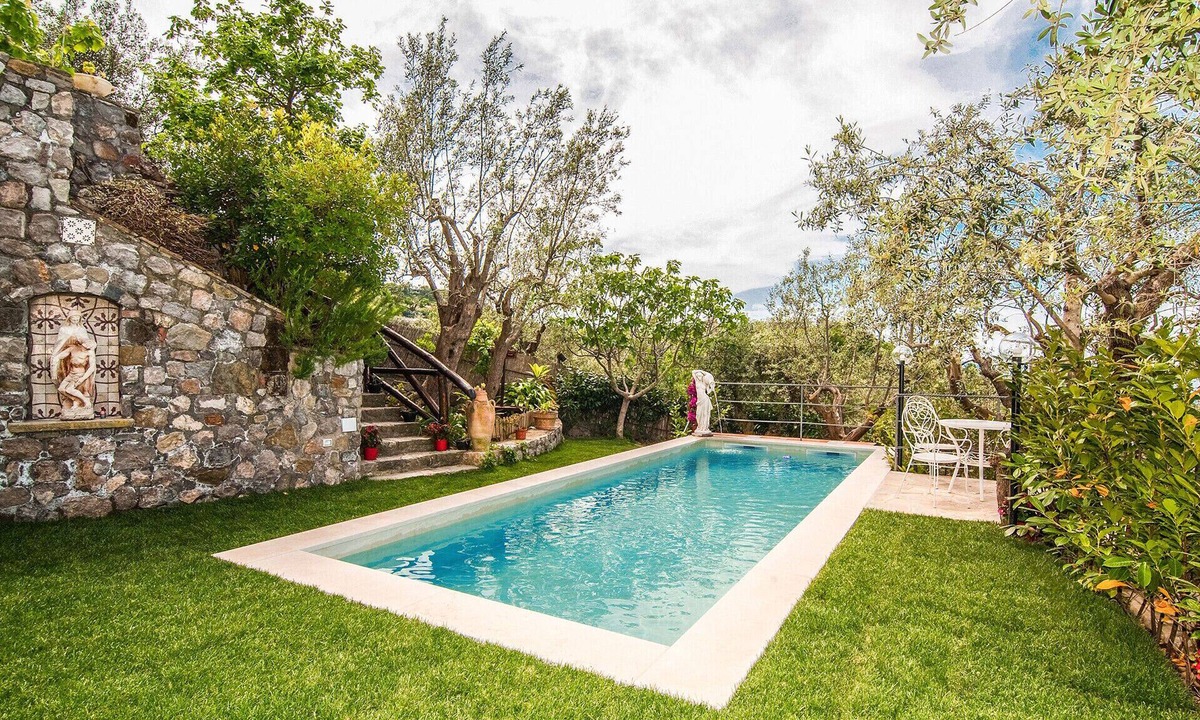 Massa Lubrense Ski Chalet | AMORE RENTALS - Casa Tatano with Private Swimming Pool, Sea View and Parking