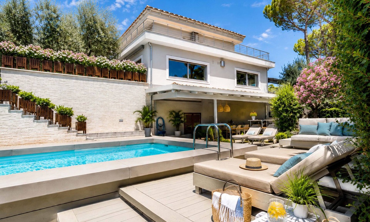 Sorrento Villa | AMORE RENTALS - Villa Marisol with Pool and Sea View