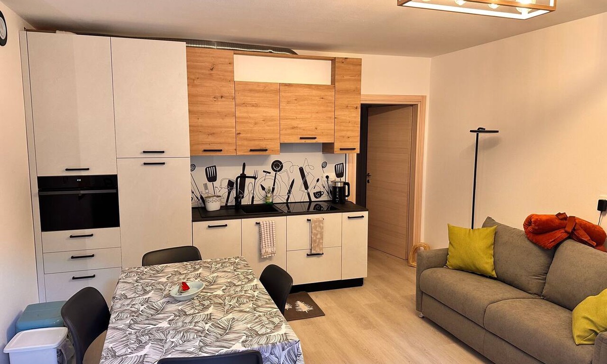 Santo Stefano di Cadore Apartment | Apartment Dina with Shared Terrace and Wi-Fi