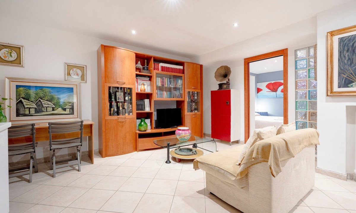 Municipio 3 Apartment | Apartment 'Dj Center Class' with Wi-Fi