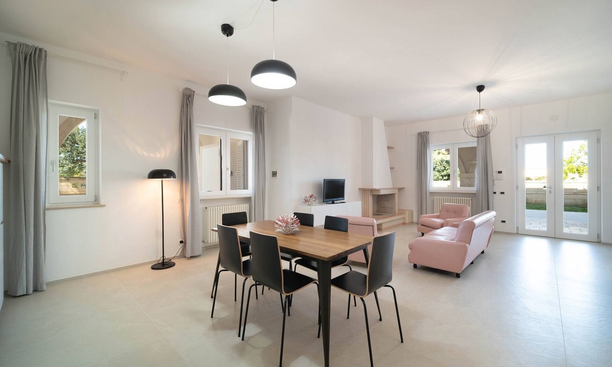 Macchia di Monte Apartment | Apartment 'Don Onofrio - Ettore' with Mountain View, Wi-Fi and Air Conditioning