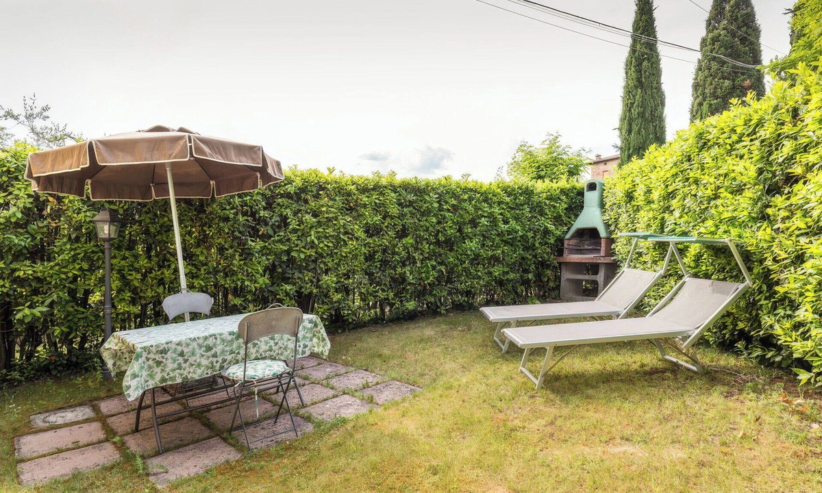 Gavignano Villa | Apartment in villa with WIFI, pool, A/C, TV, terrace, panoramic view, close to San Gimignano