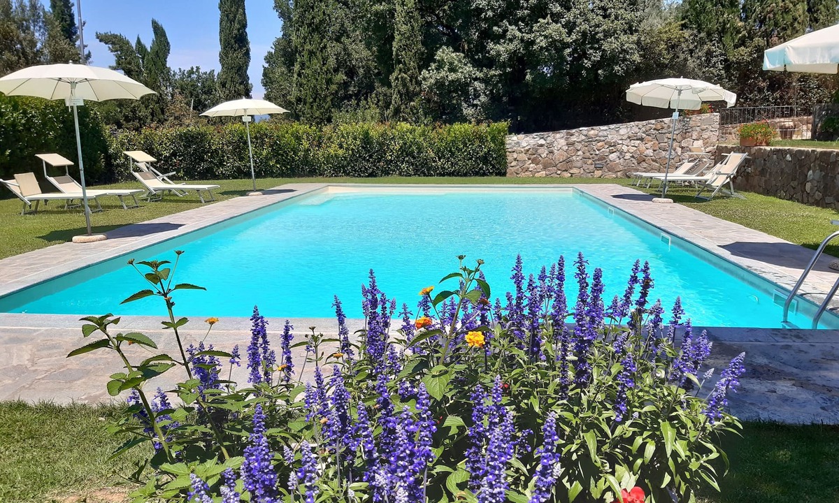 Scandicci House | Apartment LA LOGGIA, 2 rooms, kitchen in farmhouse with pool 5/7persons
