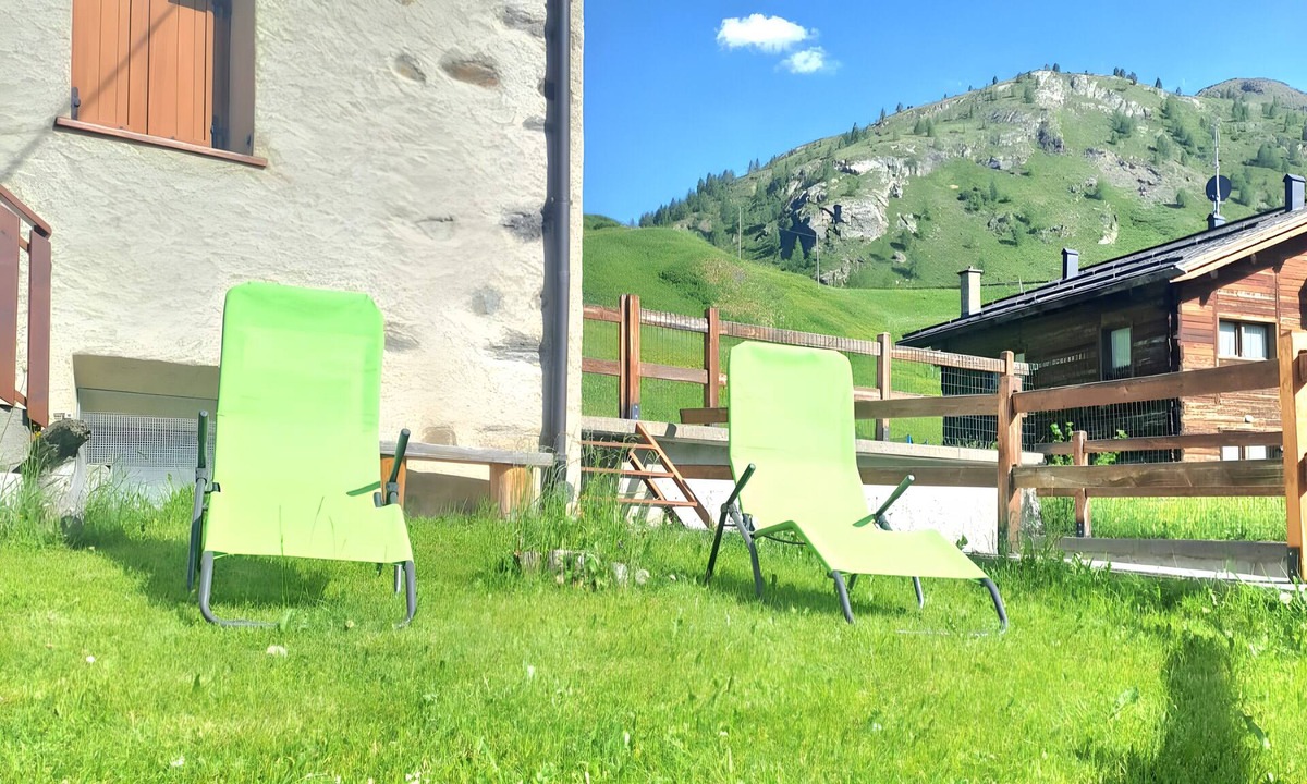 Trepalle Apartment | Apartment 'Mery' with Mountain View, Private Garden and Wi-Fi
