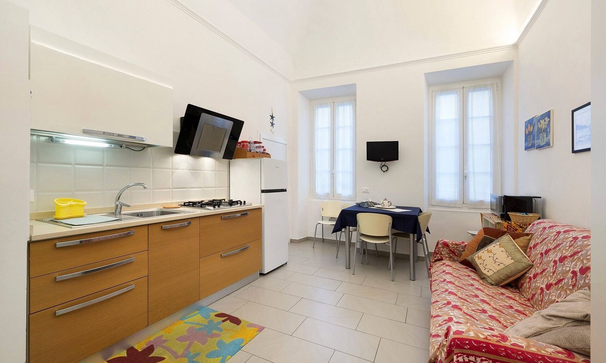 Loano Apartment | Apartment 'Smart Home Loano' with Wi-Fi and Air Conditioning