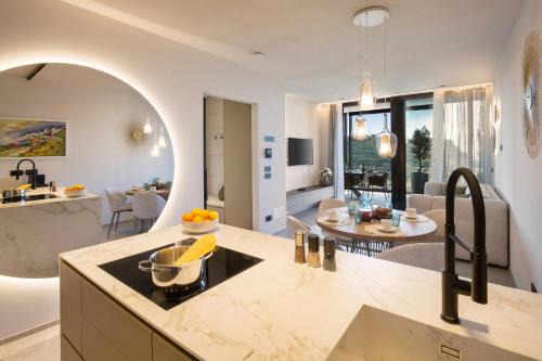 Costermano Apartment | Apartment Sole in Residence Villa Miralago