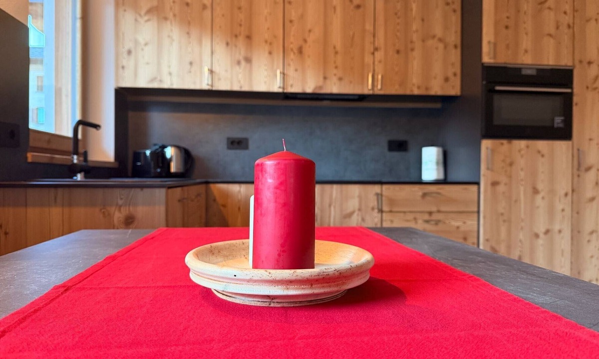 Isolaccia Ski Chalet | Apartment 'Stella' with Mountain View, Private Terrace and Wi-Fi