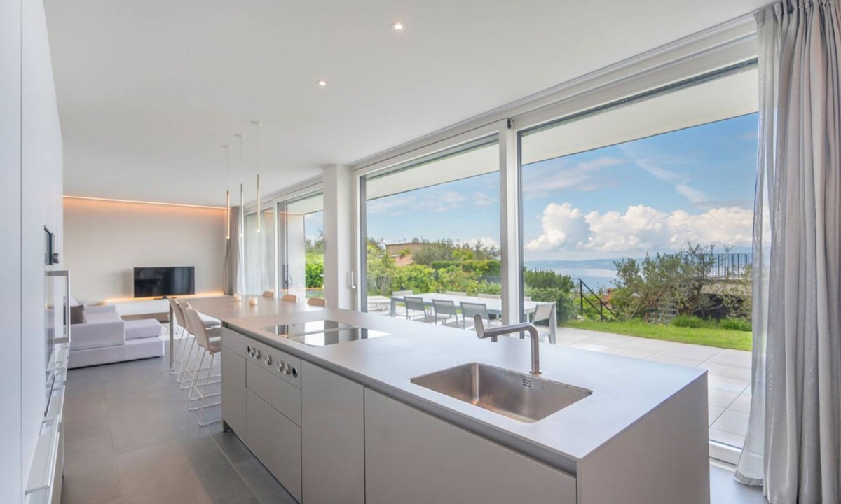 Albisano Apartment | ApartmentsGarda - Albisano Deluxe View