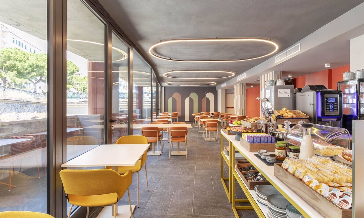 San Vincenzo Hotel | B&B Hotel Genova City Center