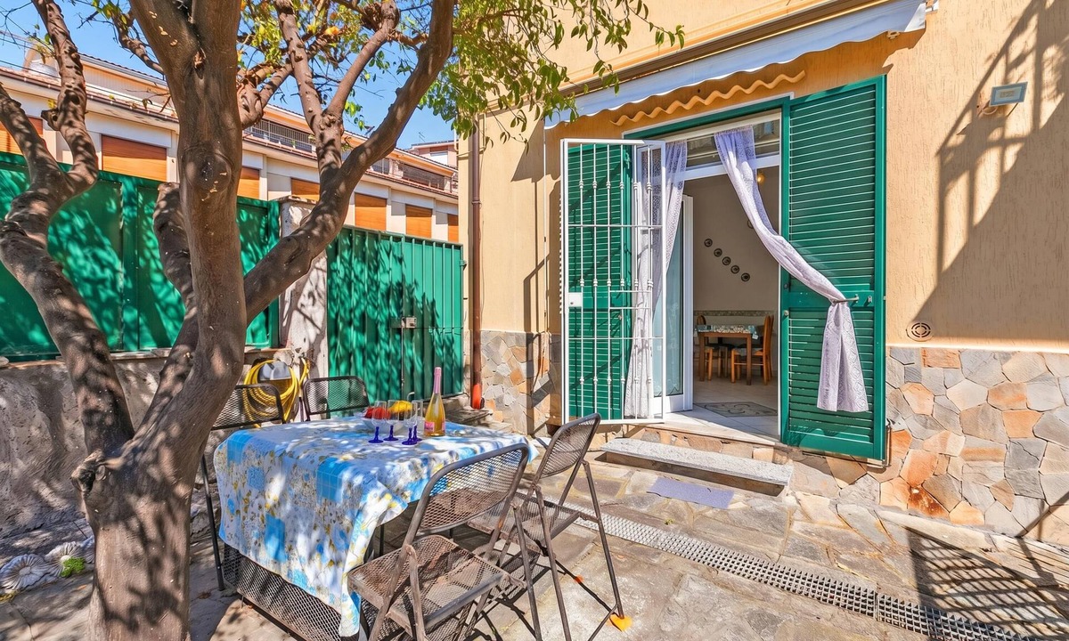 San Bartolomeo al Mare Apartment | Baia Serena with Terrace & Parking, San Bartolomeo al Mare, Italy