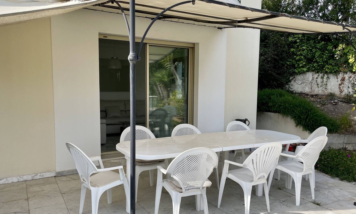 Nice Villa | Bas de Villa Dans un Écrin de Verdure Dans les Hauteurs de Nice