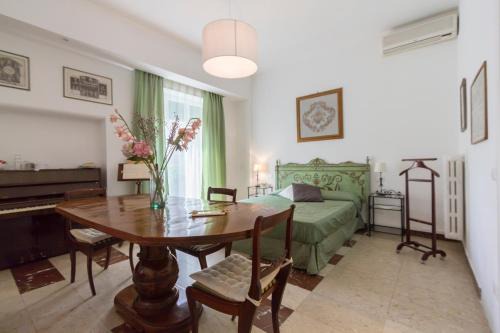 Quartiere XV Della Vittoria Apartment | Bausan 12