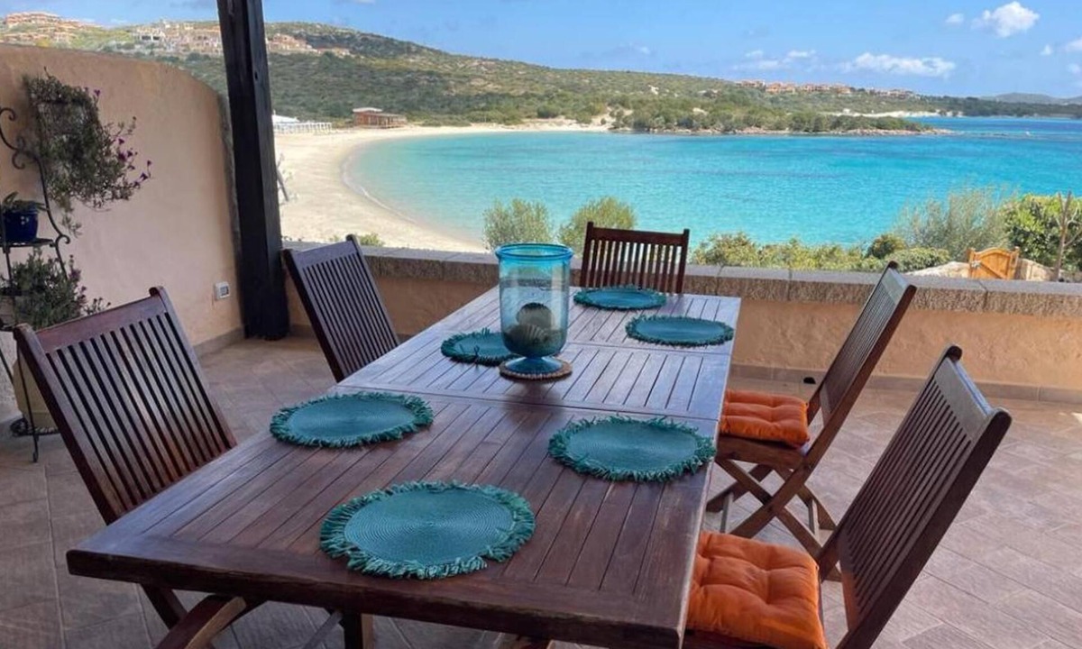 Golfo Aranci Villa | Beachfront Villa Sandy Cove Patio - Sardinia
