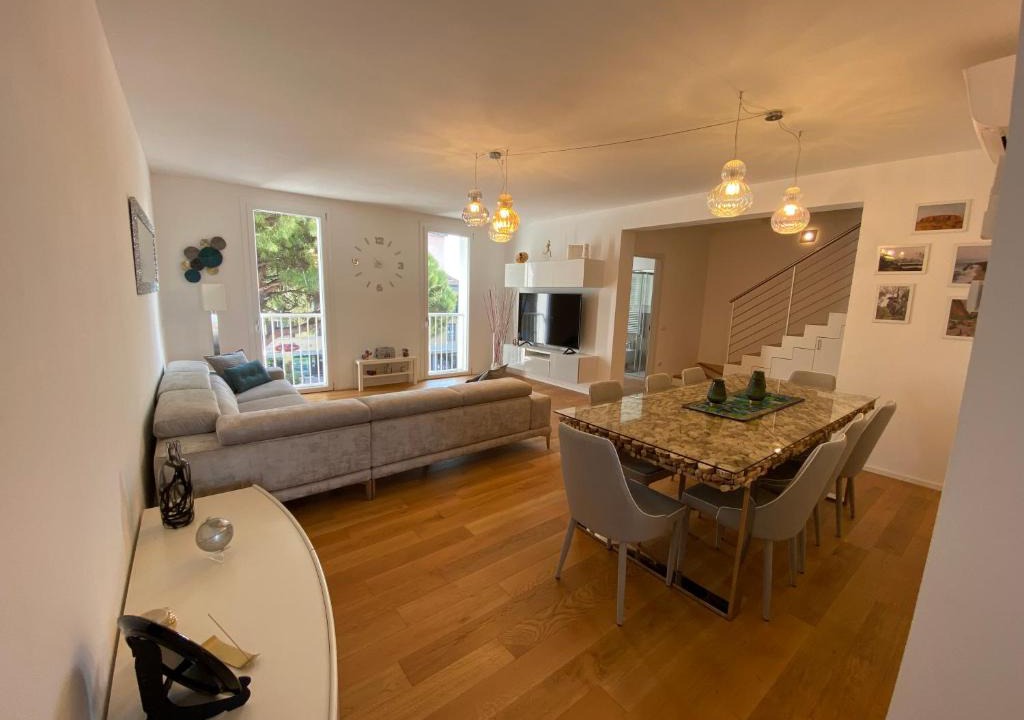 Ravenna Apartment | Beatrice Luxury Home