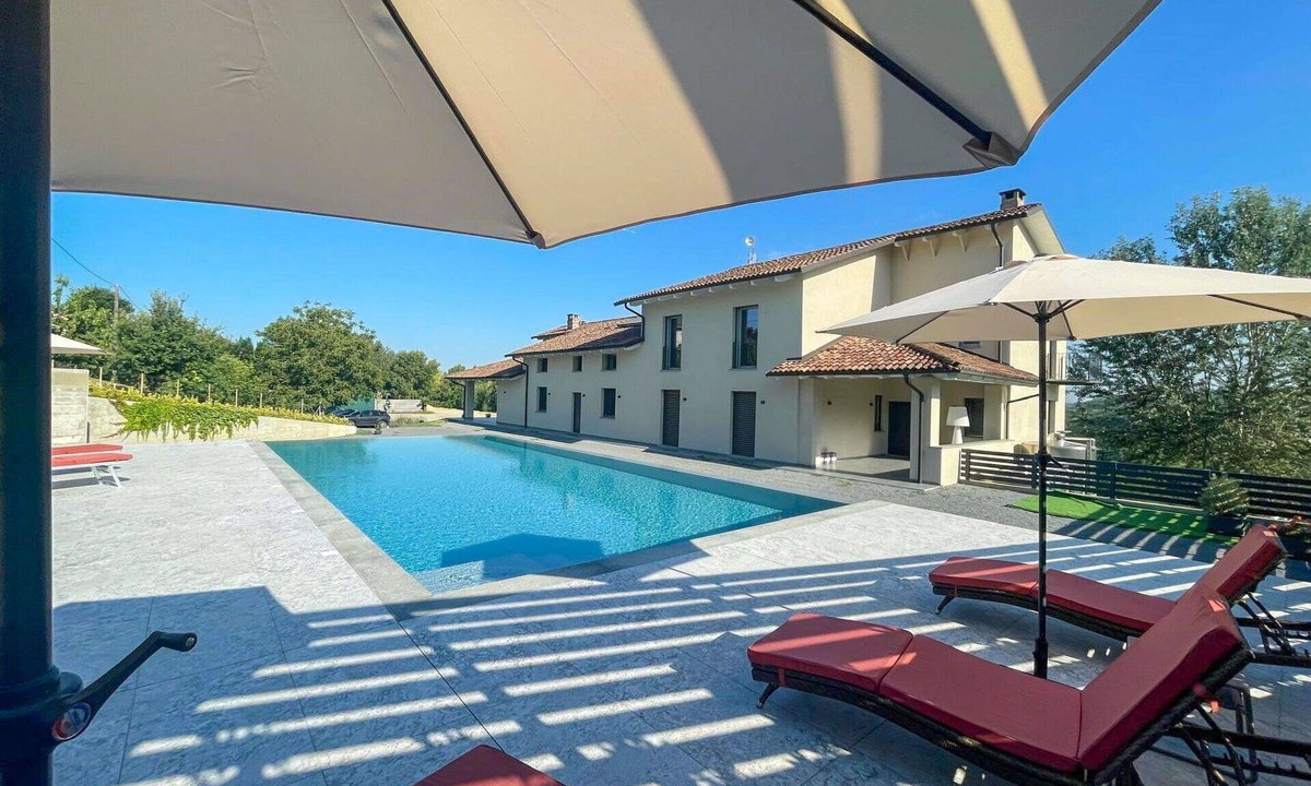 Vinchio Apartment | Beautiful apartment for 8 guests with private pool, WIFI, A/C, balcony and panoramic view