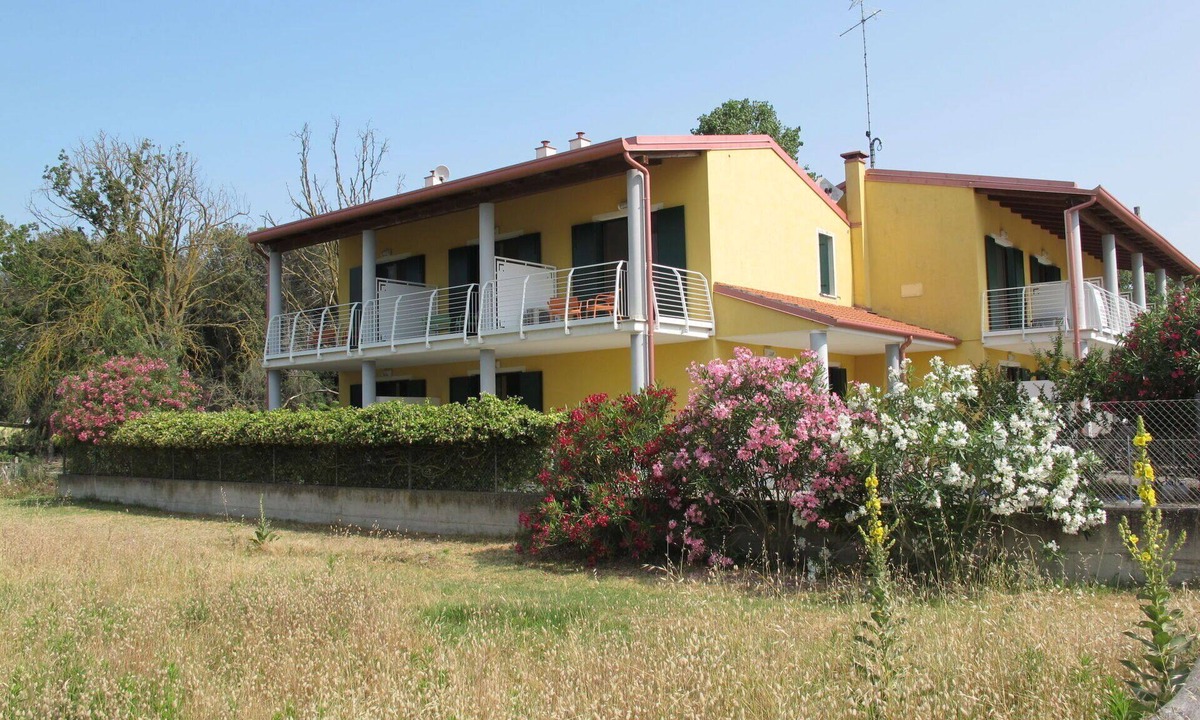 Lido di Volano House | Beautiful apartment in villa for 4 people with WIFI, A/C, TV and terrace