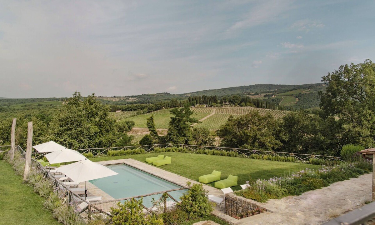 Radda in Chianti Villa | Beautiful private villa for 12 people with A/C, private pool, WIFI, close to Greve In Chianti