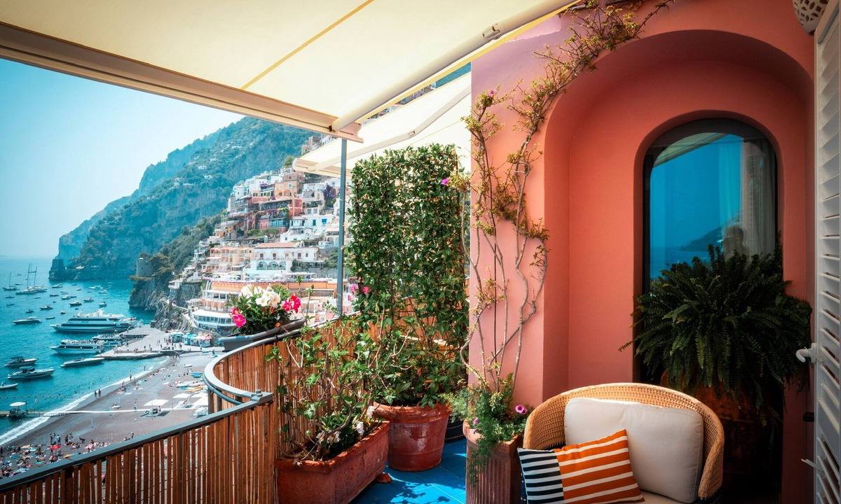 Positano City Centre House | Breathtaking Suite with Sea View in the Heart of Positano