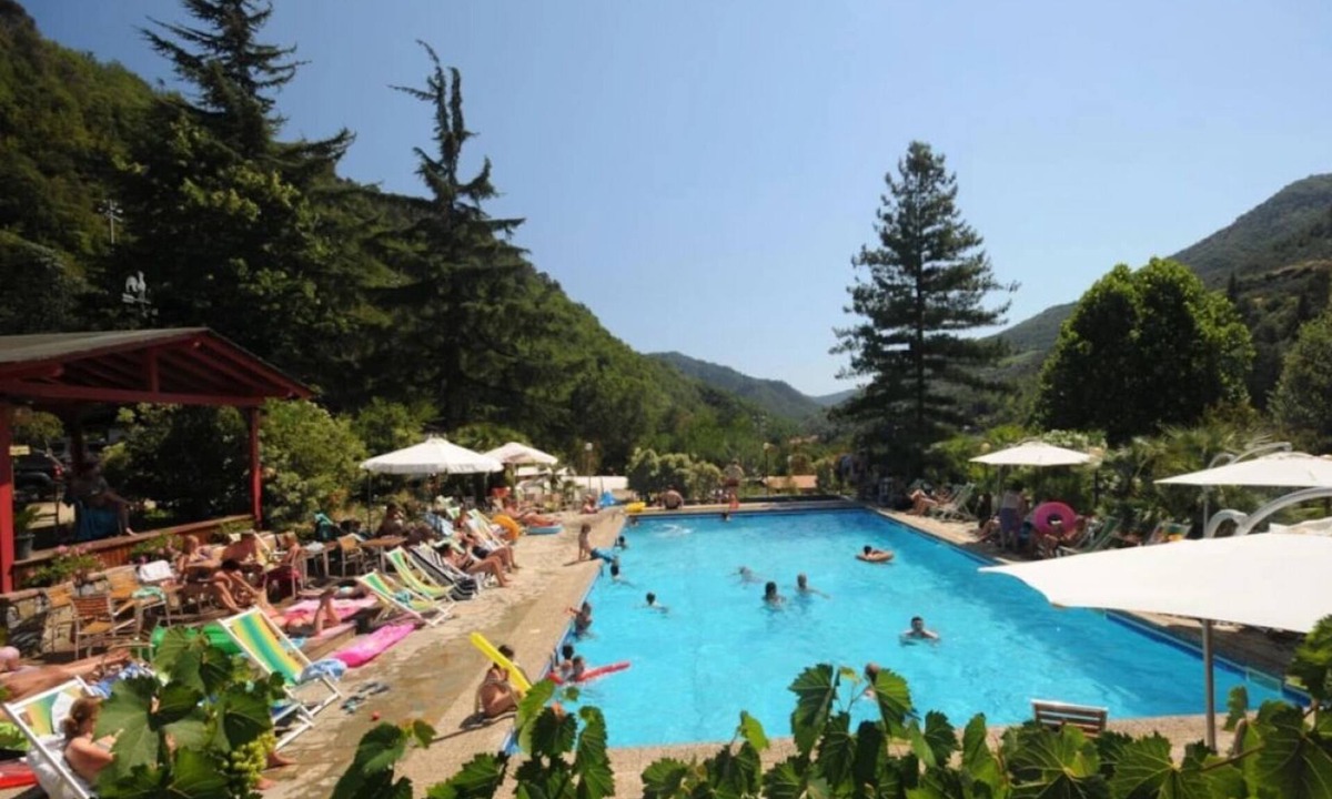 Isolabona House | Camping 4 étoiles - Piscine - ef00ae