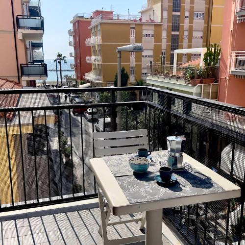 San Bartolomeo al Mare Apartment | casa Emilia 50 meters from the sea