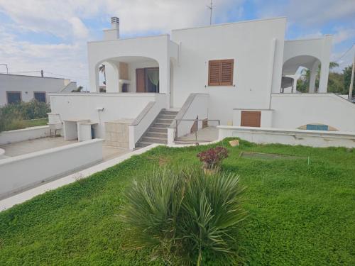 Marina di Pescoluse Villa | Casa Girasole