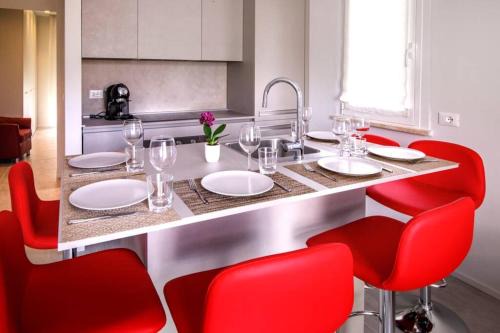 Igea Marina Apartment | Casa Plauto con appartamento grande