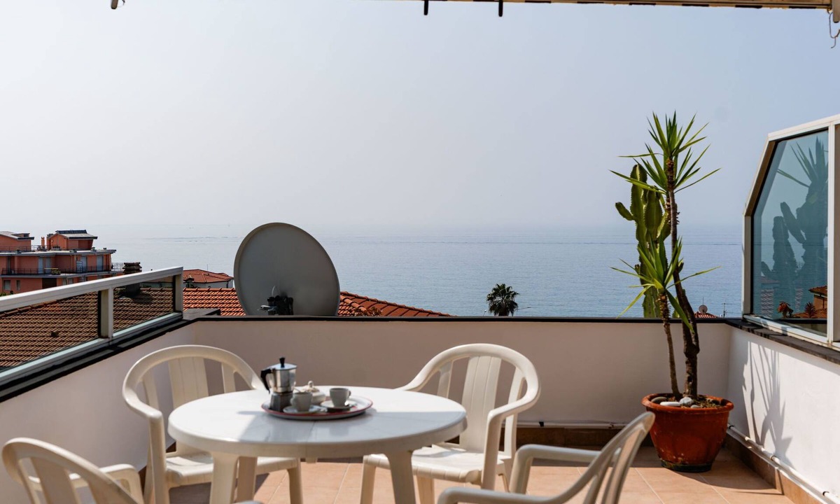 Riva Ligure Apartment | Casa Rita by Interhome