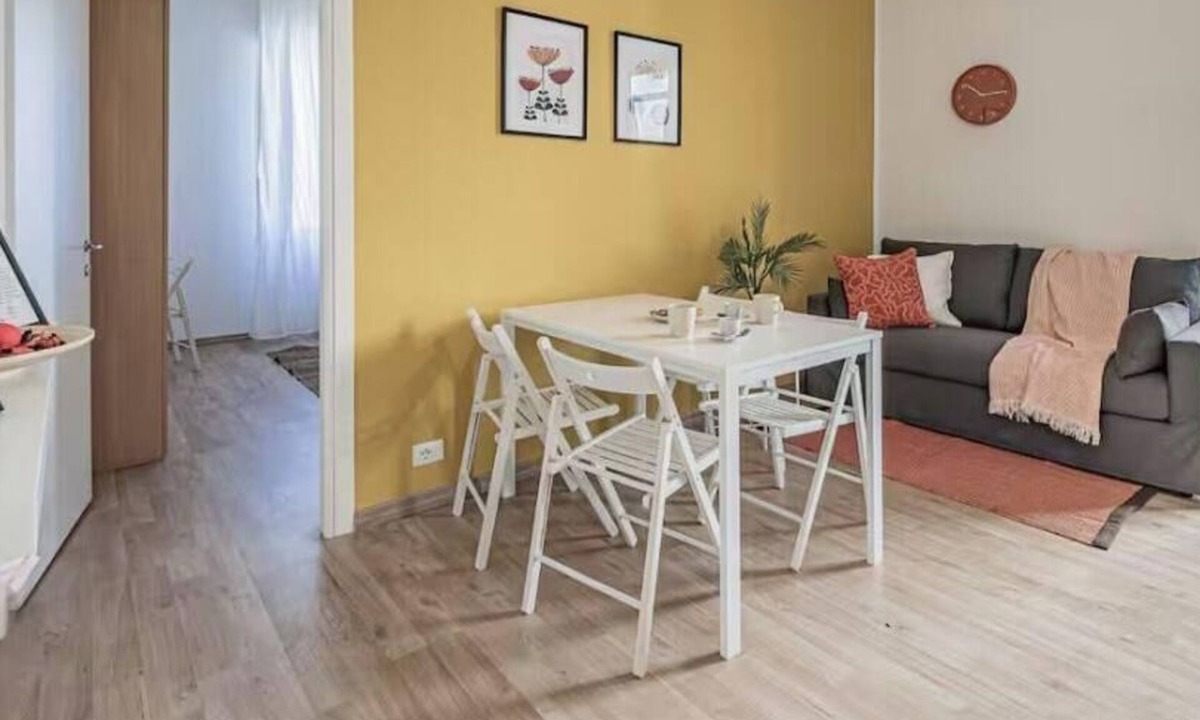 Albisola Superiore Apartment | [Ceramic City] 5 min to Sea Free Parking AC