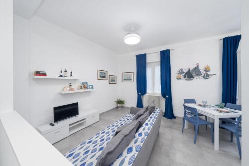 Borgo Antico Apartment | Charlie 89 Modern Apt with AC in the center