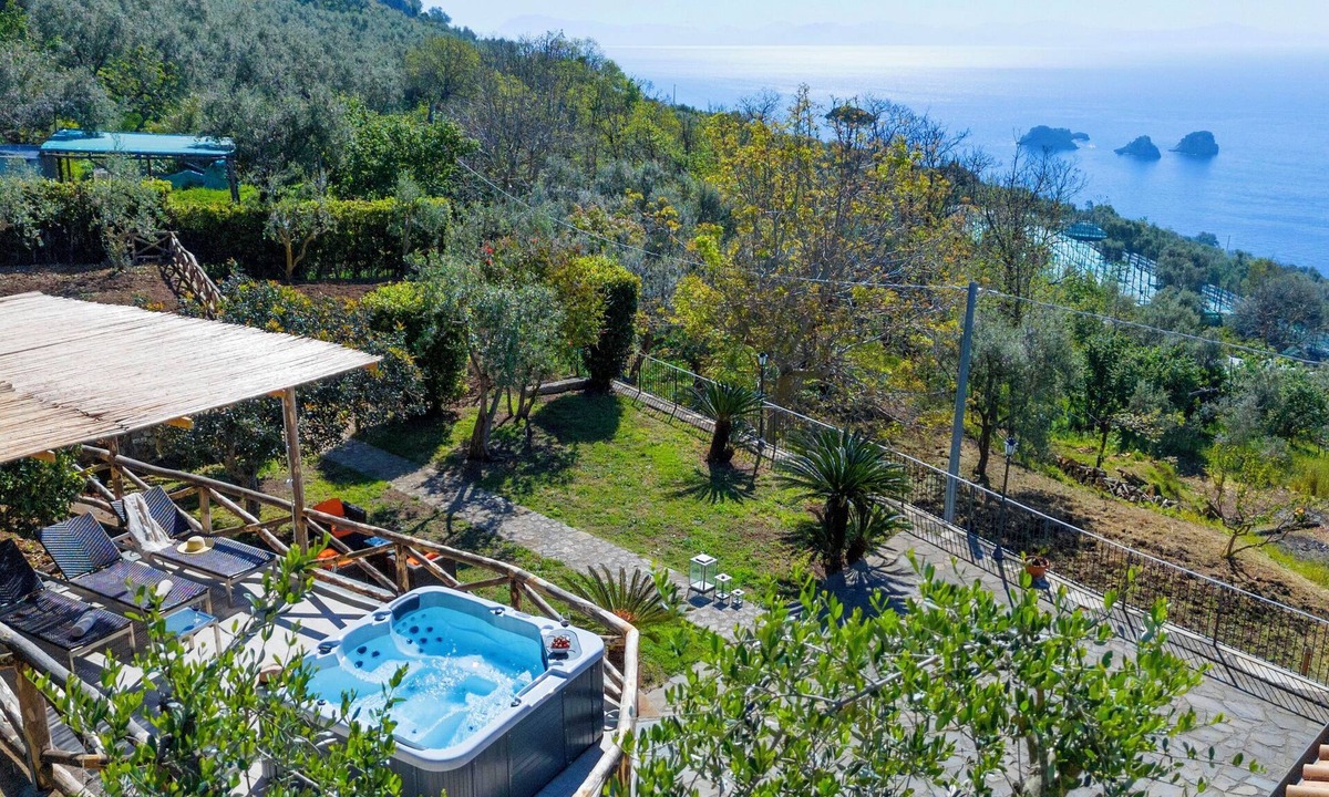 Sant'Agata sui Due Golfi Villa | Charming 2-bedroom villa in wonderful Torca, Massa Lubrense with AC