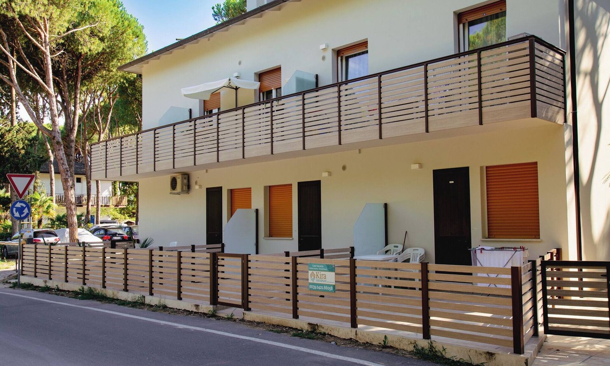 Eraclea Mare Apartment | Charming accommodation with a lovely patio