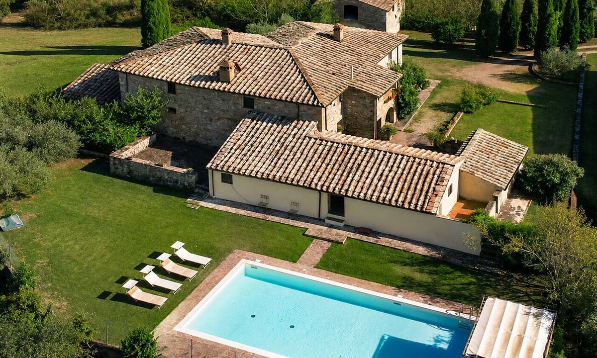 Monteroni d'Arbia House | Charming farmhouse with private pool and panoramic view of Siena