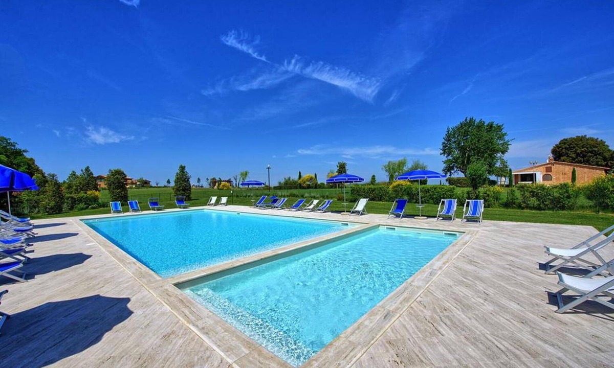 Montaione Villa | Cosy apartment in villa for 4 people with pool, A/C, WIFI and veranda, close to San Gimignano