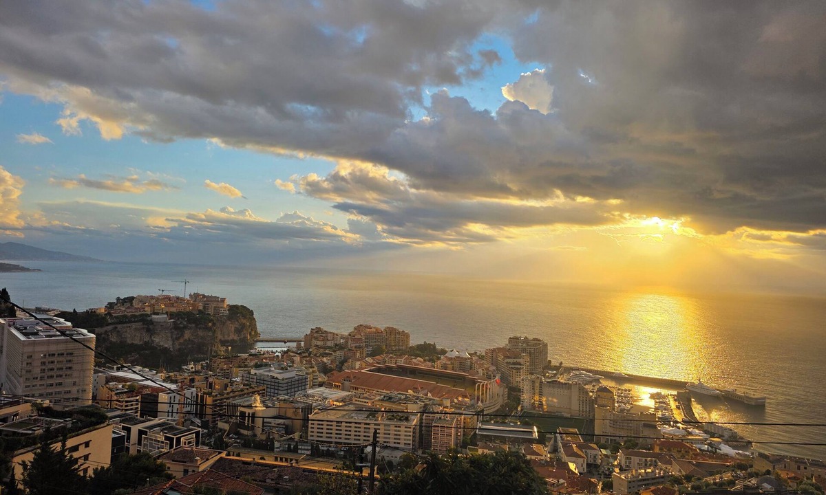 Cap d'Ail Villa | Country villa overlooking Monaco and the sea