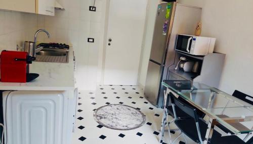 Lagaccio Apartment | Cozy 2 bedroom flat 5 minutes walk from station