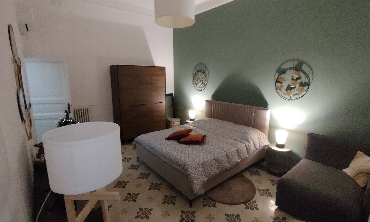 Historic Center Cabin | Cozy rooming house in the historic center of Bologna.