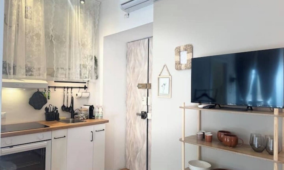 Porta Romana Apartment | Design Studio in Navigli | Wi-Fi & Self Check-in
