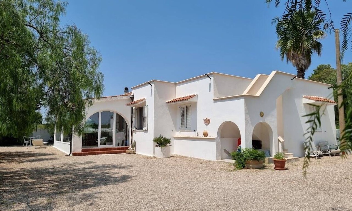 Lido Marini House | Discover this elegant villa, with privat pool, nestled in Mediterrenean Salento