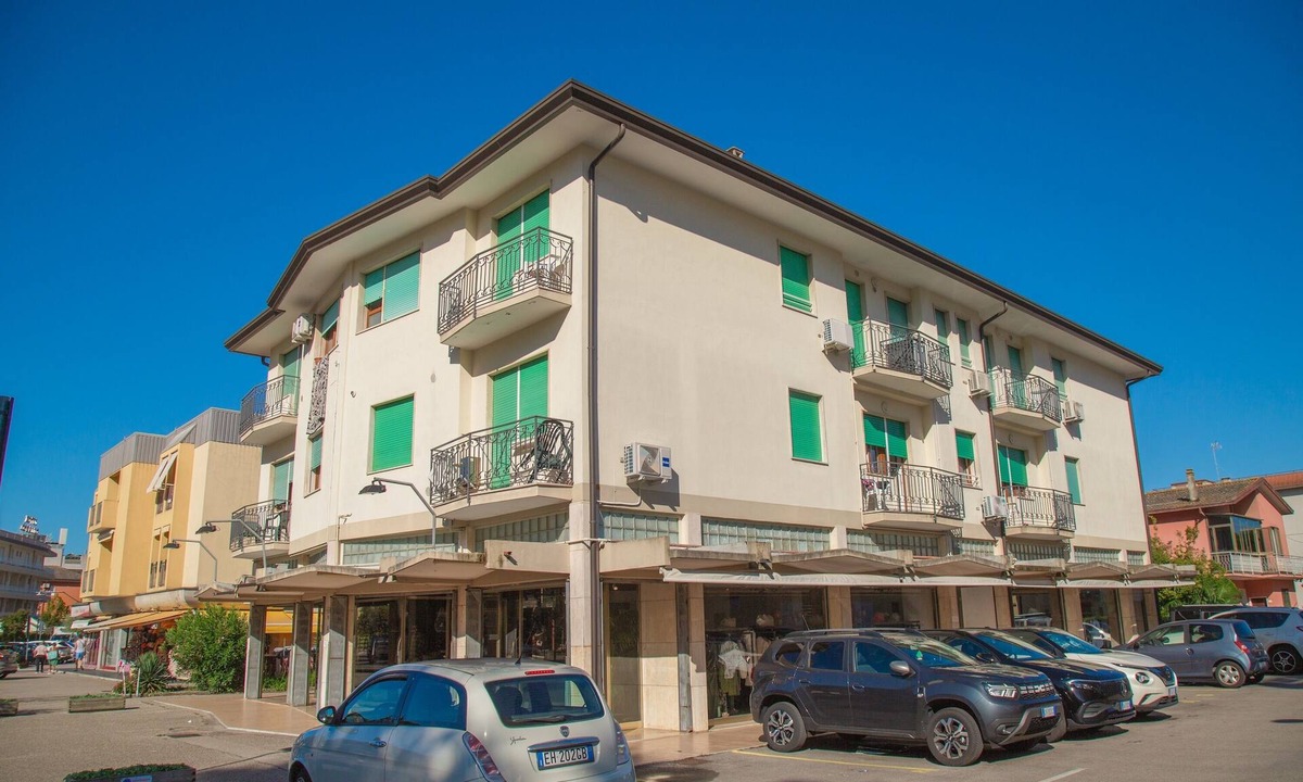 Eraclea Mare Apartment | Downtown apartment by the beach