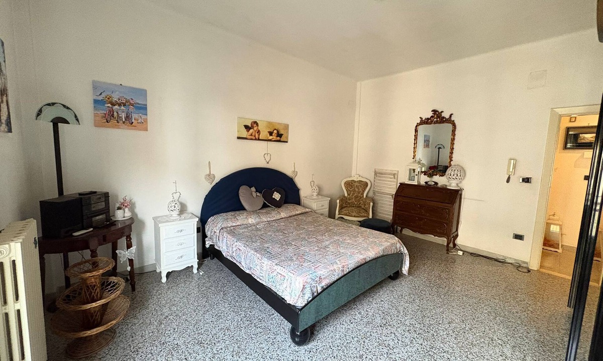 Municipio 2 Apartment | Entire Apartment complete with everything. Air conditioning, heating, wifi.