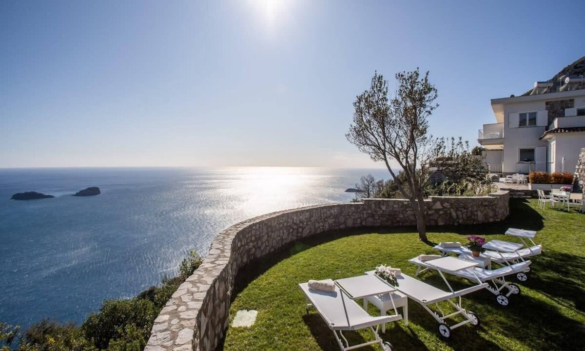 Colli di Fontanelle Villa | Feeling Italy Belvedere delle Sirene SeaView Retreat with Concierge