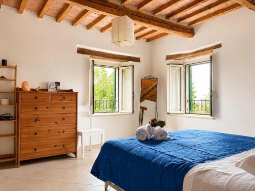 Monte Fabbri Apartment | Foxes house