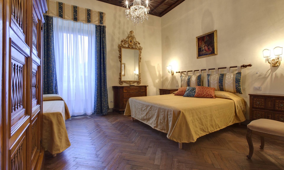 San Frediano Apartment | Great Flat in the Heart of Florence, 5 min walk to the old bridge