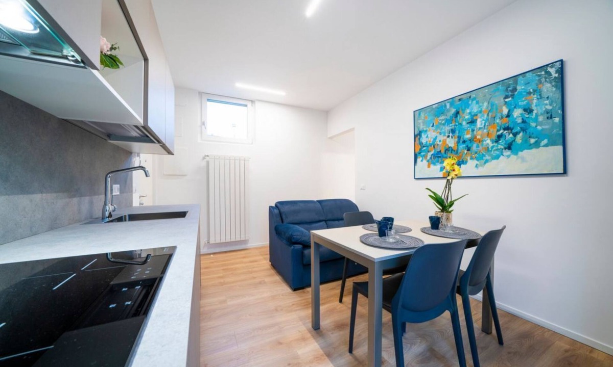 Udine Apartment | GuestHost - Cozy 60 sqm apartment, located on the first floor of a building without an elevator.The accommodation is situated in a strategic location, allowing you to reach the main points of interest within a short walking distance or by public transpor
